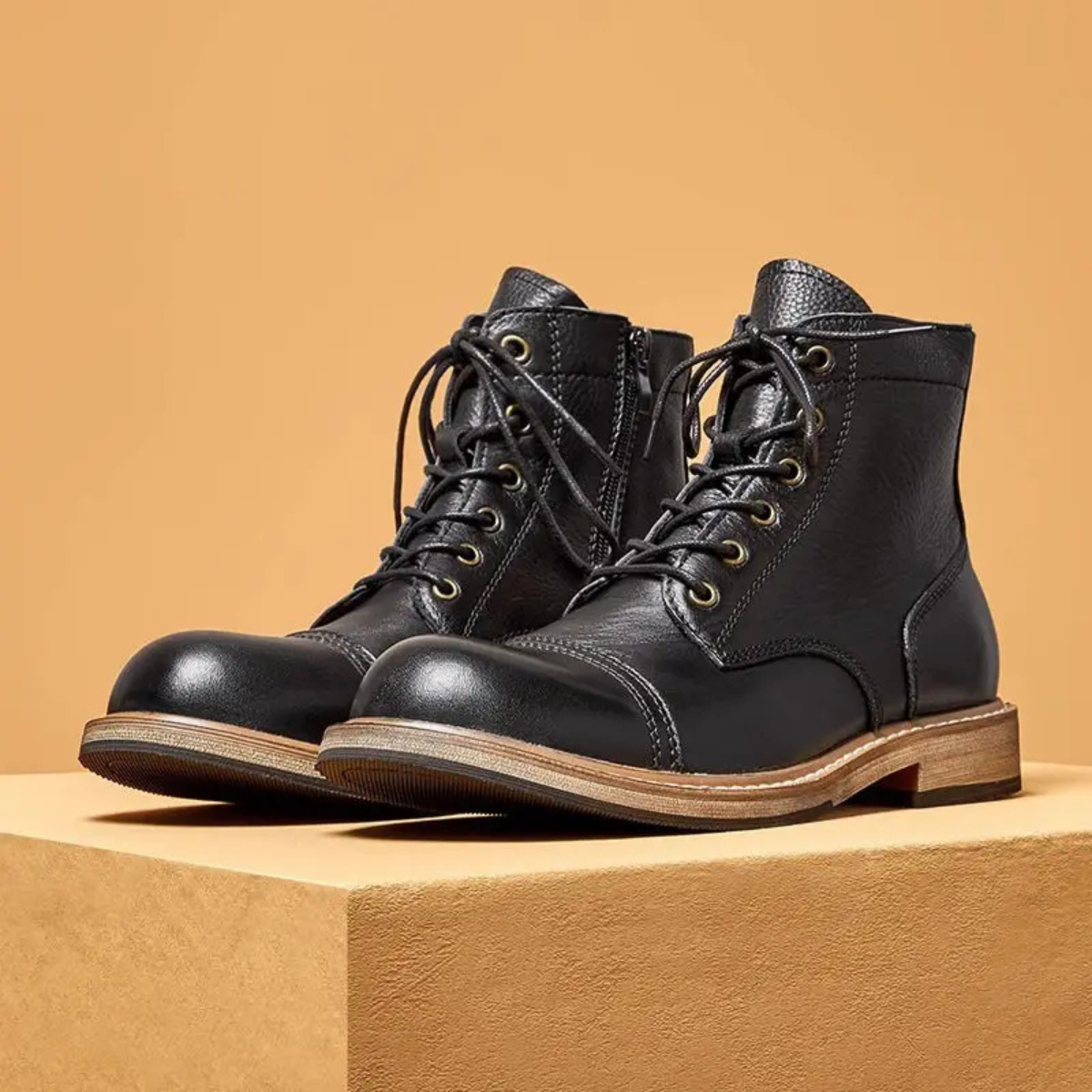 The Mantova Men's High Top Trendy Retro Leather Boots