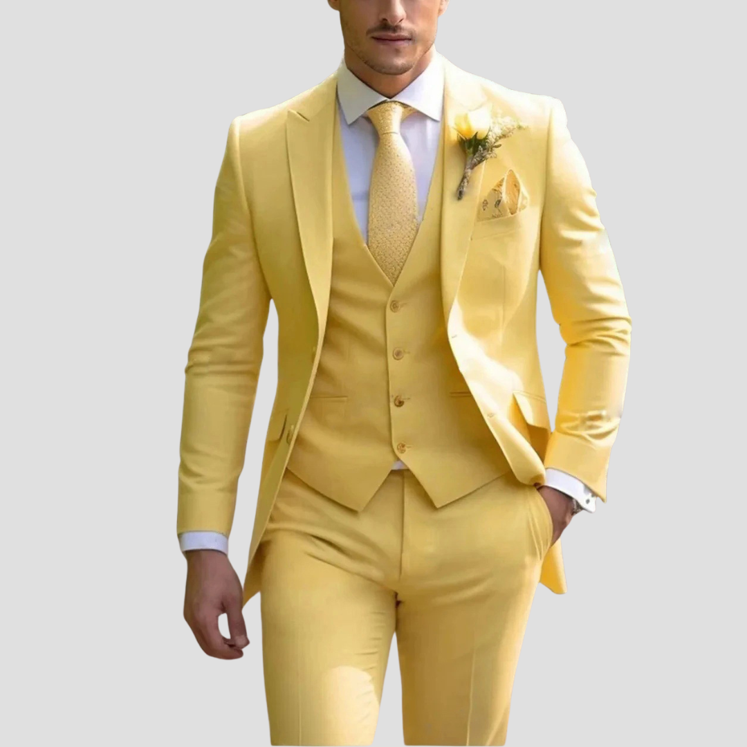 Men's Slim Fit Three-Piece Suit in Classic Style