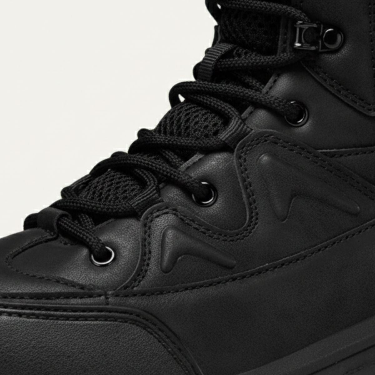 The Windmill Ridge Men’s Durable Tactical Waterproof Snow Boots