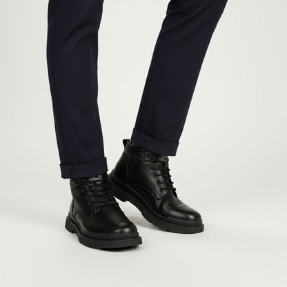 The Silverfield Men’s Classic Lace Up Leather Ankle Snow Boots