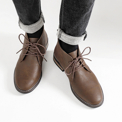 The Toscana Men’s Retro Leather Lace Up Ankle Chukka Boots