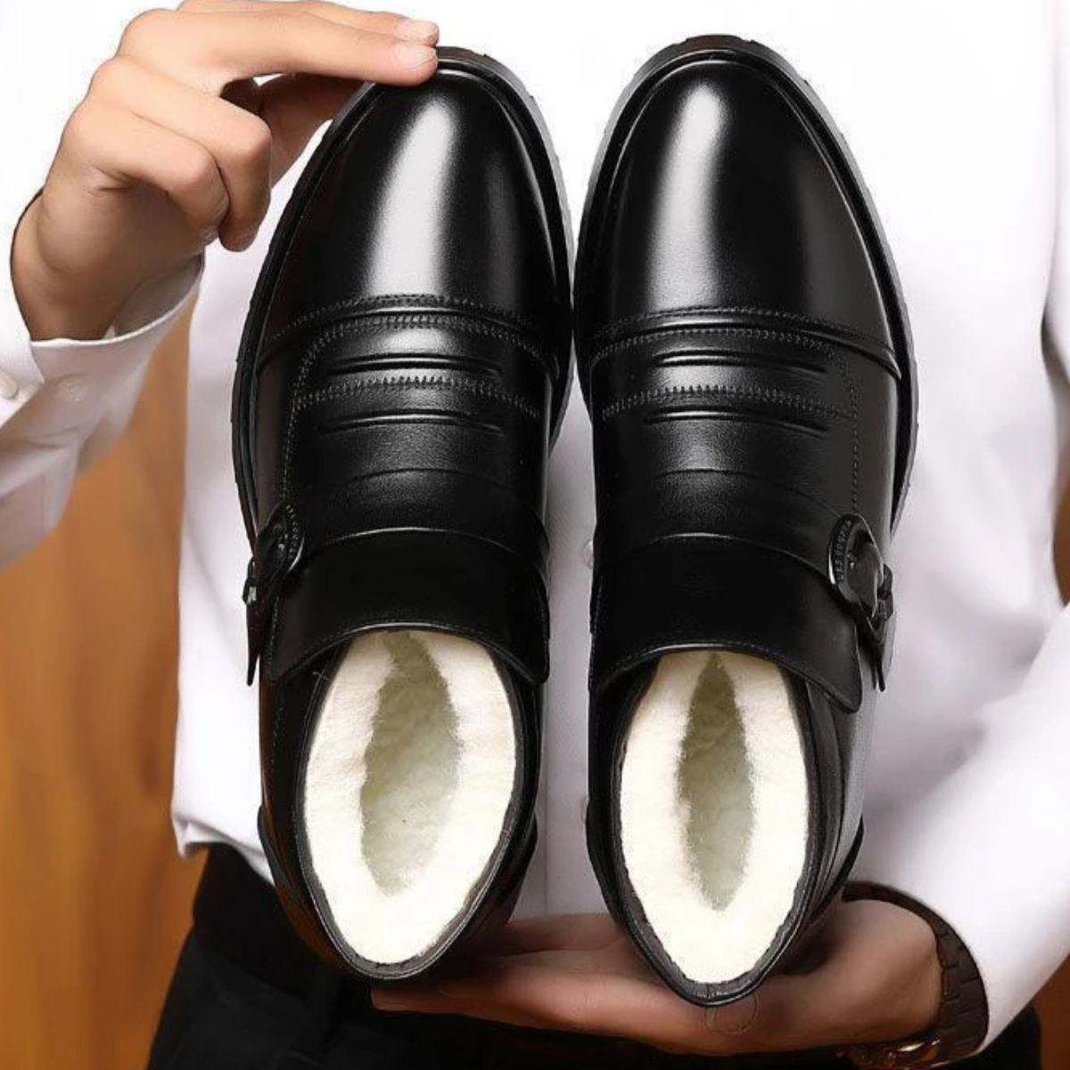 The Aldercrest Ridge Men’s Warm Anti-Slip Fleece Lined Leather Snow Boots