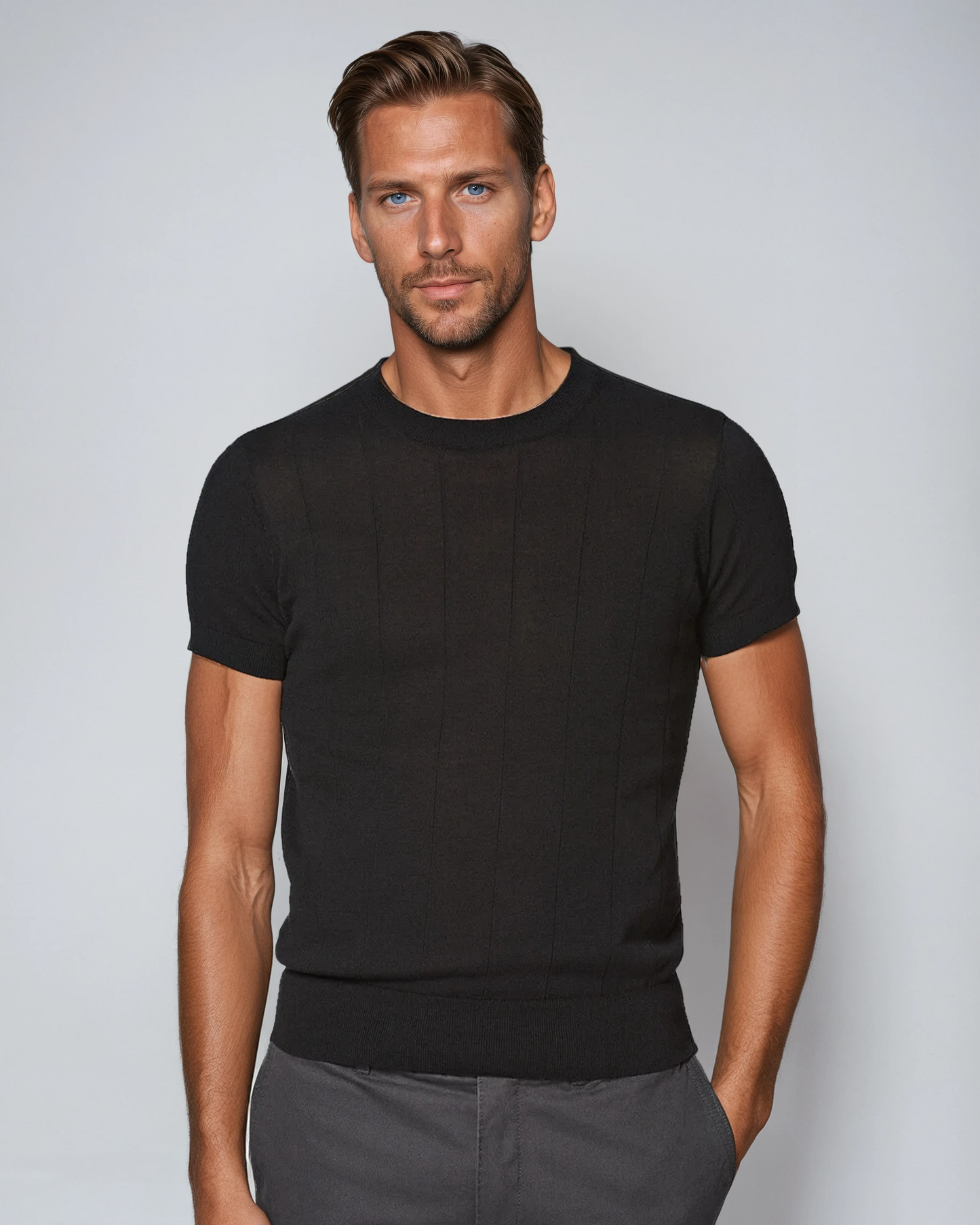 Chic Black Ribbed Tee for Any Occasion