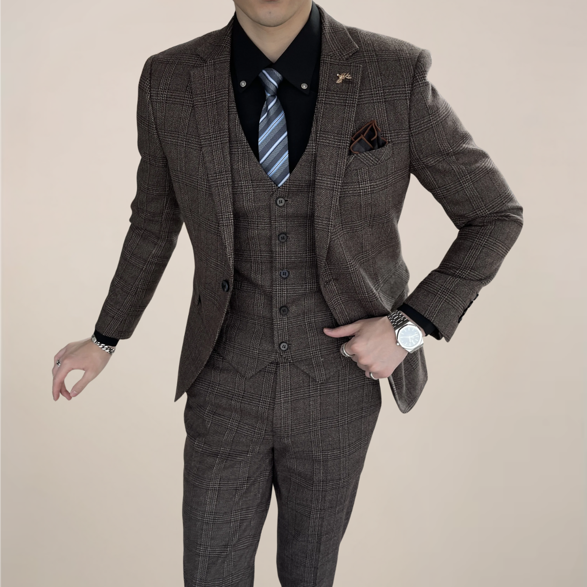 Stylish Plaid Three-Piece Suit for Men - Ideal for Business Events