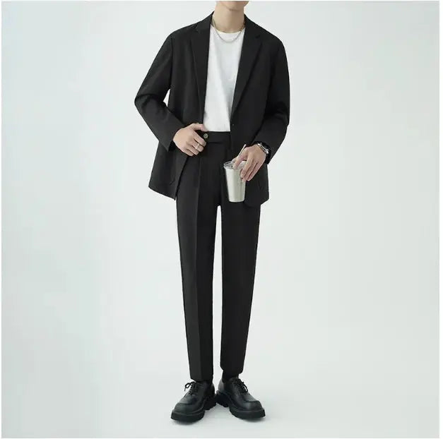 Men's Modern Minimalist Two-Piece Suit - Sophisticated Style for Formal Events