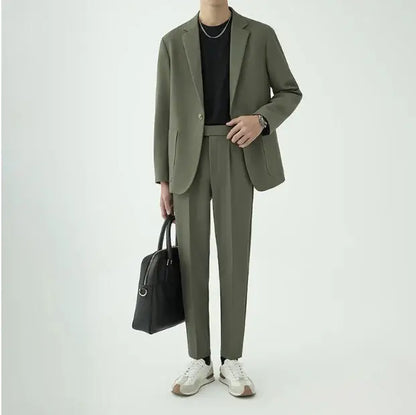 Men's Modern Minimalist Two-Piece Suit - Sophisticated Style for Formal Events