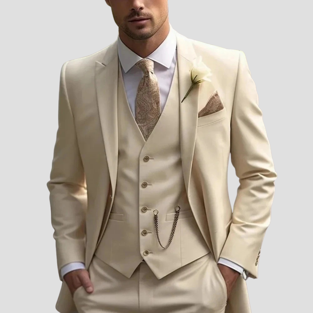 Men's Slim Fit Three-Piece Suit in Classic Style