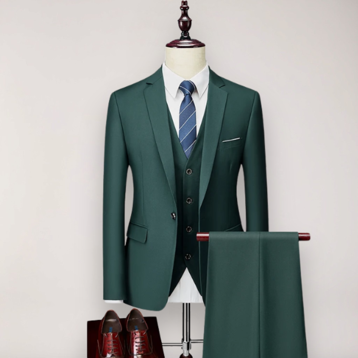 Men’s Three-Piece Suit Set - Stylish Blazer, Waistcoat, and Trousers for Formal Events
