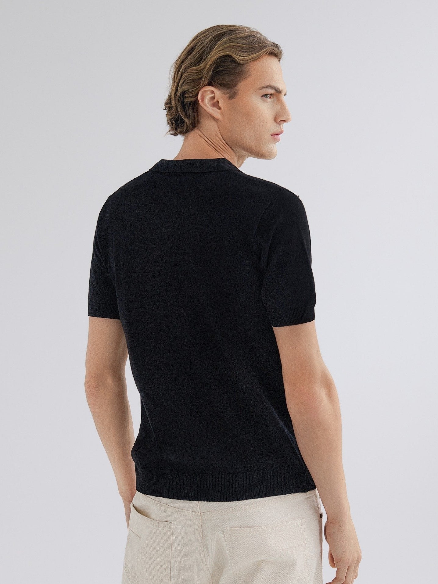 Chic Black Minimalist Polo for All Occasions