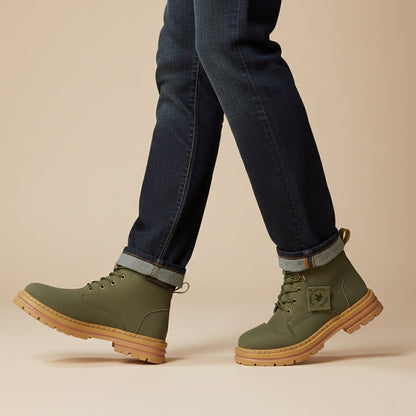 The Silverlake Men’s Cozy Fur Lined Insulated Snow Boots